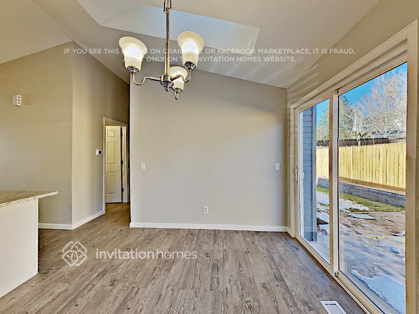 Building Photo - 18621 E Columbia Pl