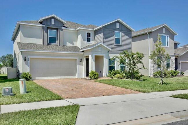 Building Photo - Stylish and Spacious 3/2.5 Home with No Re...