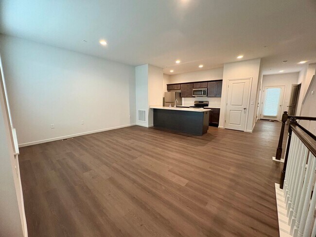 Building Photo - 59 N Conifer Dr