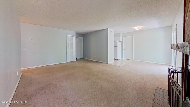 Building Photo - 2624 Pheasant Ct
