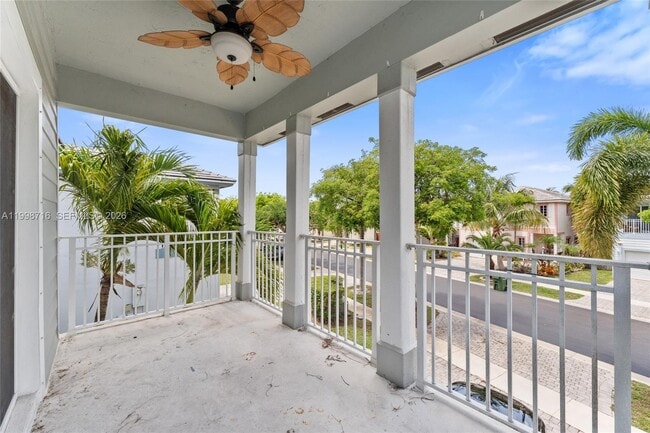 Building Photo - 379 NE 31st Ave