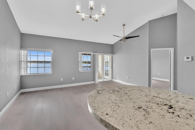 Building Photo - 2851 N Oakland Forest Dr