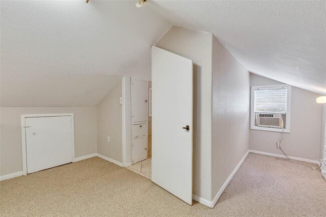 Building Photo - 3810 Brookview Rd