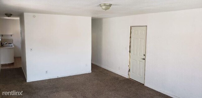 Building Photo - Studio, 1 bath Apartment - 23 Basin St SW