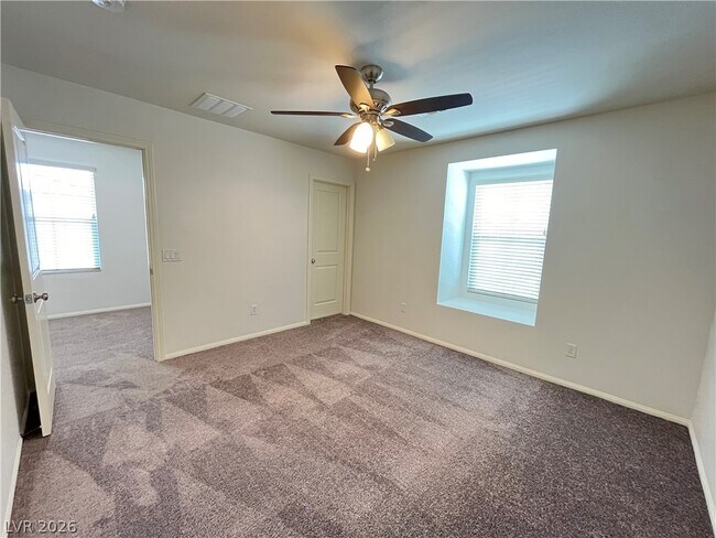 Building Photo - 7052 Fossil Lake St