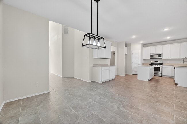 Building Photo - 7454 Sunlit Hbr Dr