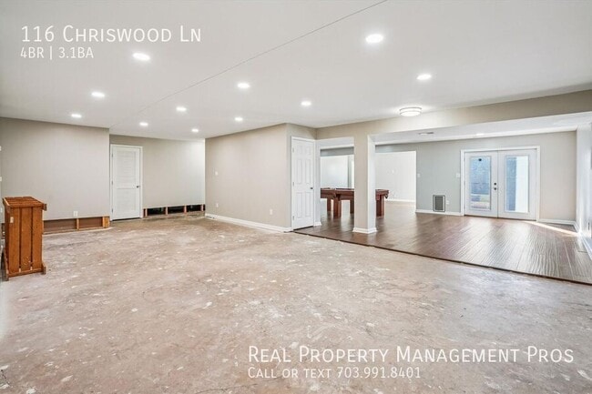 Building Photo - 116 Chriswood Ln