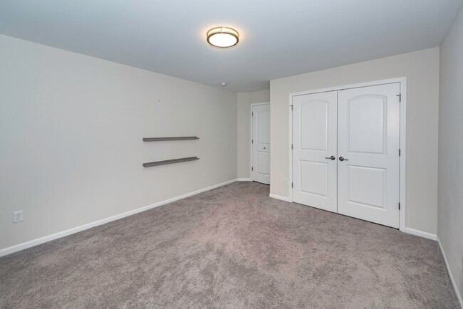 Building Photo - 50236 Amberwood Rd