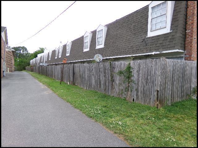 Building Photo - 101 Ellis Dr