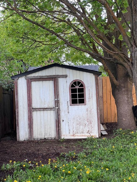 Building Photo - 12406 W 11th Ave