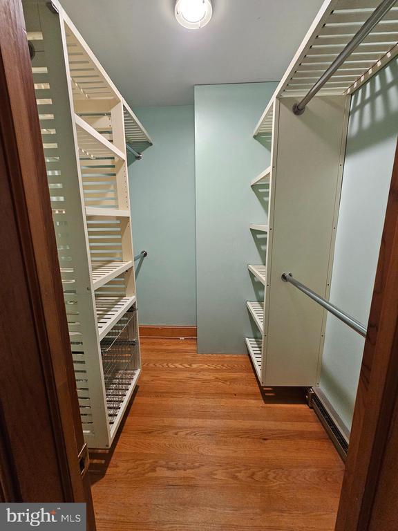 Building Photo - 615 Villa Ave