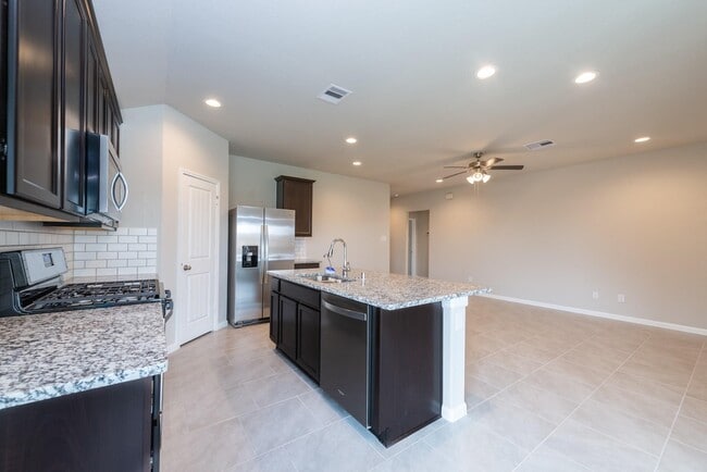 Building Photo - 18351 Raven Rock Ln