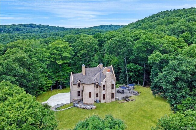 Building Photo - 51 Chapman Rd