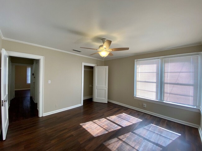 Building Photo - South Highlands Bungalow for Lease | 71104...