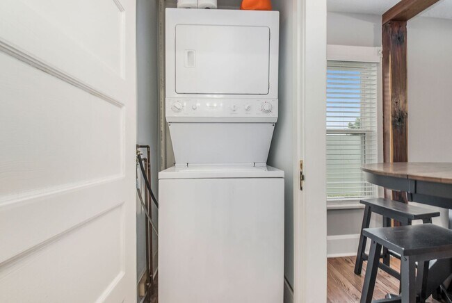 Building Photo - 7624 N 28th Ave