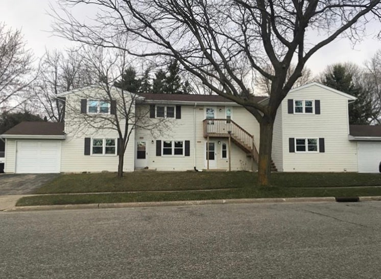 Building Photo - 202 Meadowpark Dr