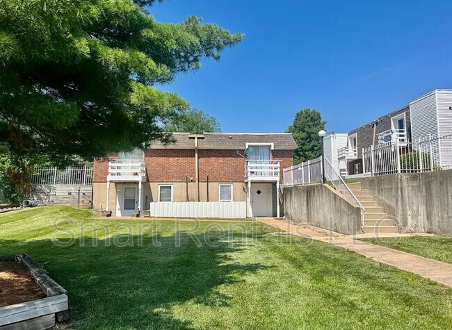 Building Photo - 9971 Chateau Roi Dr