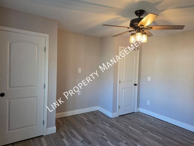 Building Photo - 8233 Harrison Bay Rd