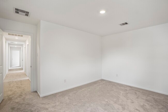 Building Photo - 21443 Carosella Dr