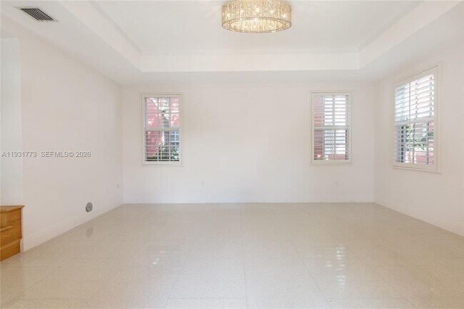 Building Photo - 510 Loretto Ave