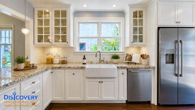 Building Photo - Stylish and Sophisticated Bungalow off Piedmont Avenue