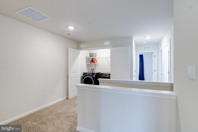 Building Photo - 148 Correri St