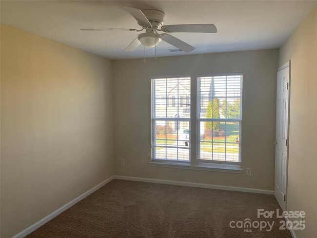 Building Photo - 4098 Holly Villa Cir