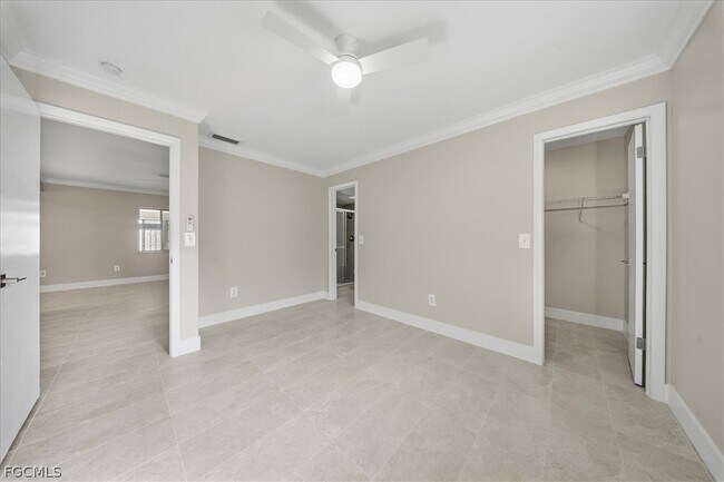 Building Photo - 5824 Algiers St