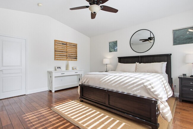 Building Photo - 1317 Gull Ct