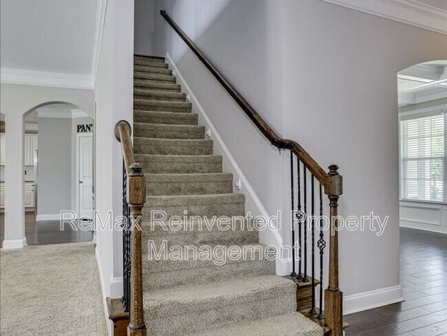 Building Photo - 314 Bella Rose Dr