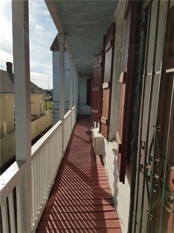 Building Photo - 1566 Annunciation St