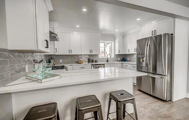 Building Photo - 3240 Dexter St