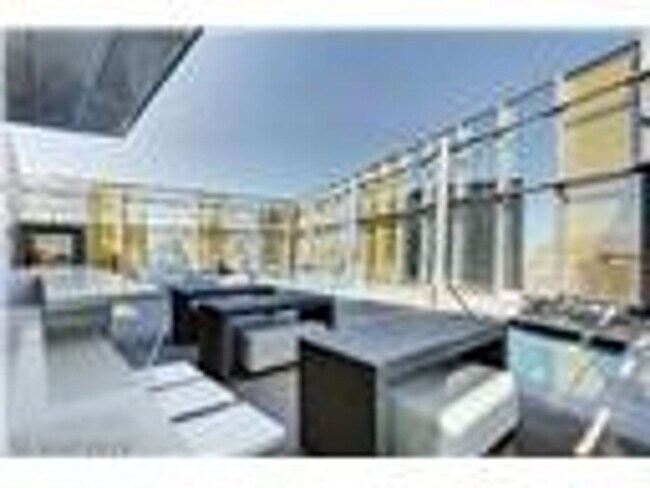 Building Photo - Beautiful 1-bed condo available at Veer