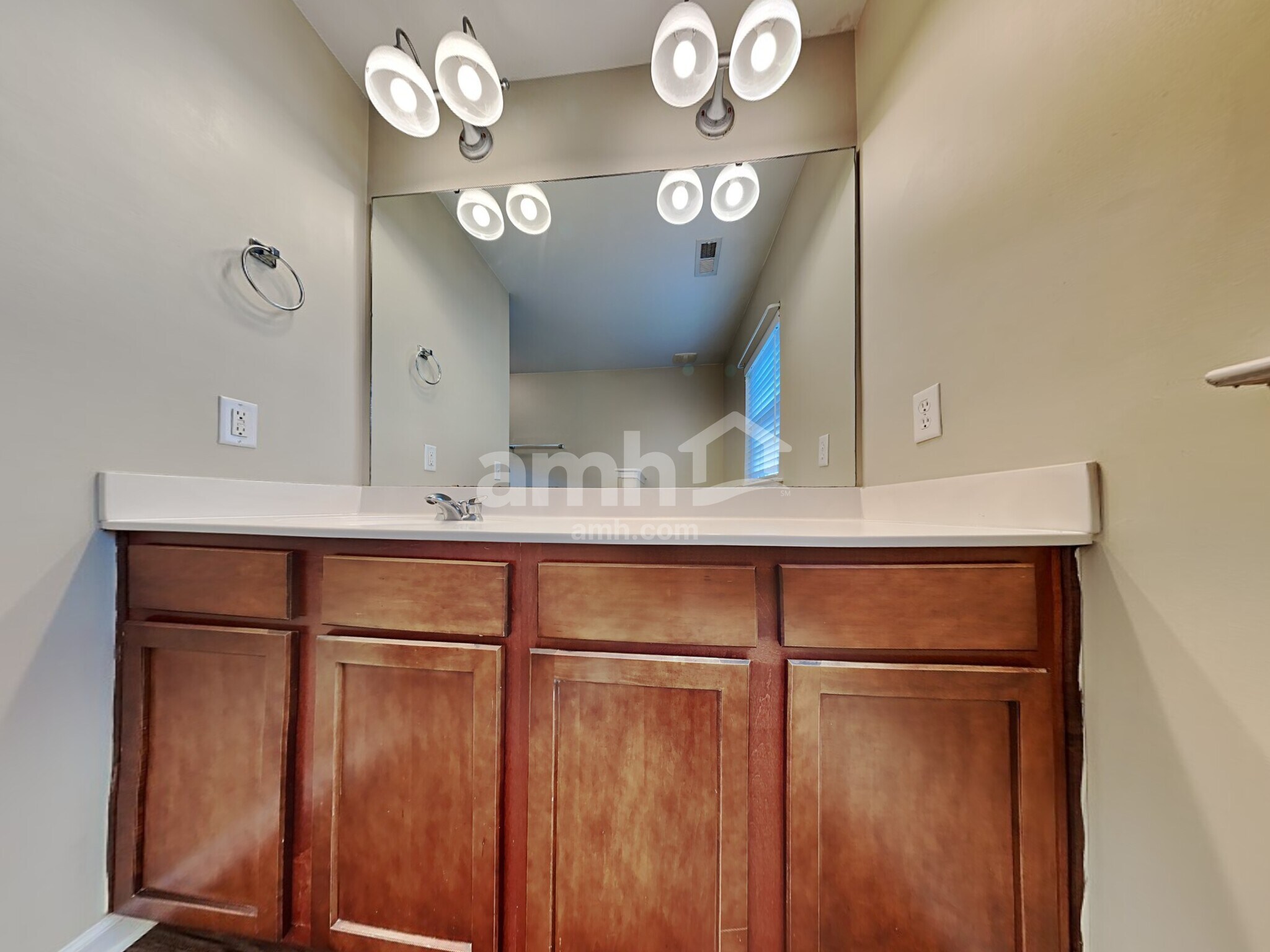 Building Photo - 267 Sweet Alyssum Dr
