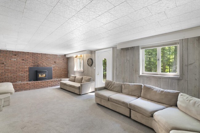 Building Photo - 35 Strattonwald Rd