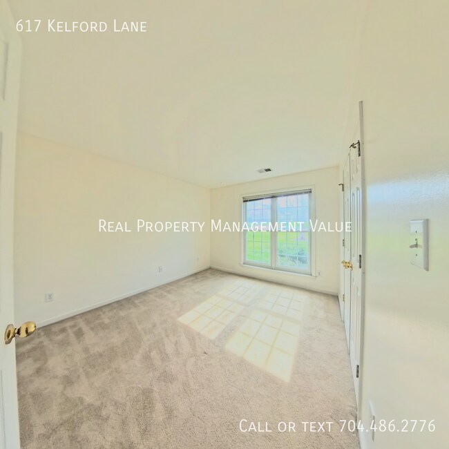 Building Photo - 617 Kelford Ln