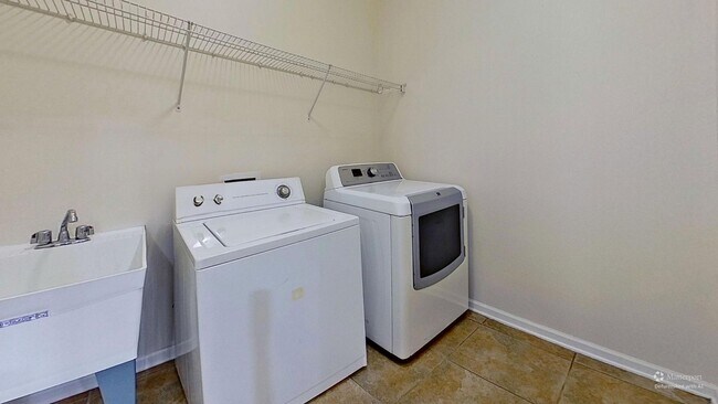Building Photo - 3308 Turkey Creek Dr