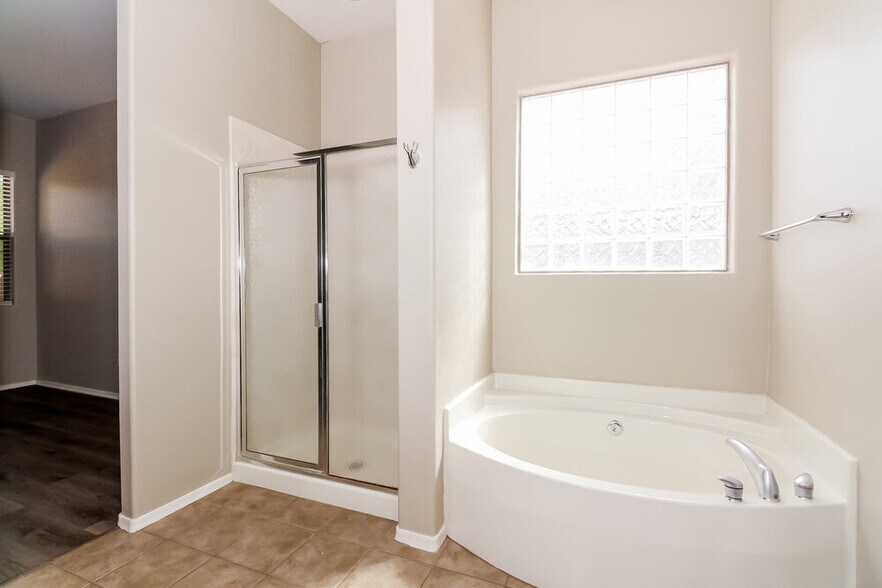 Building Photo - 6498 W Castle Pines Way