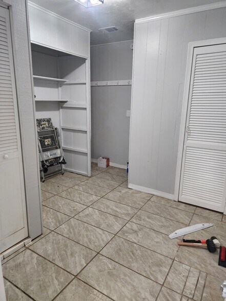 Building Photo - 2166 Fortune Ave