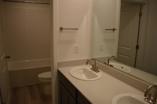 Building Photo - 4636 Sami Jo Dr