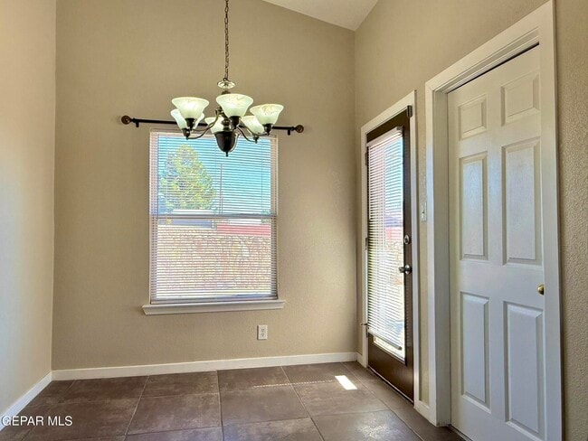 Building Photo - 1217 Iguana Pl