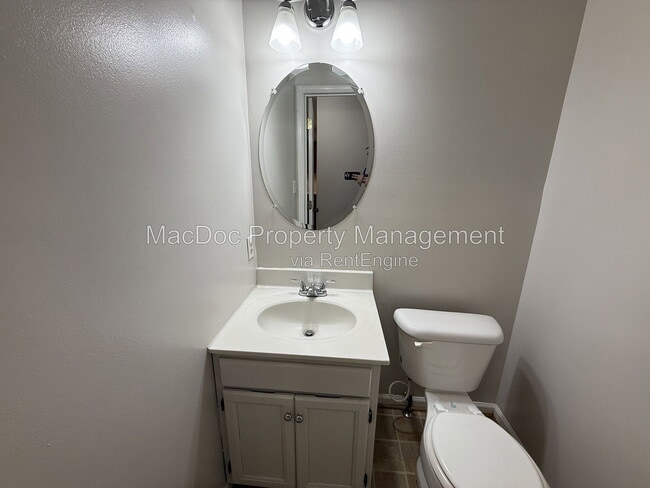 Building Photo - 11185 Kensington Pl