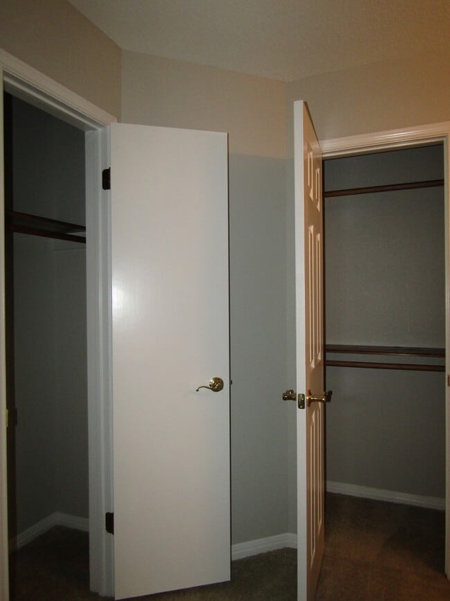 Building Photo - 10602 Cranford Ct