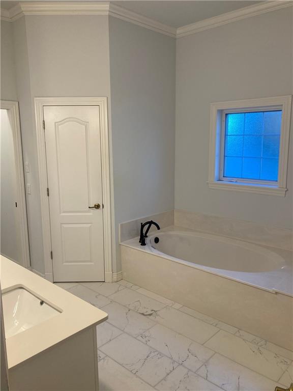 Building Photo - 420 E New Hope Rd