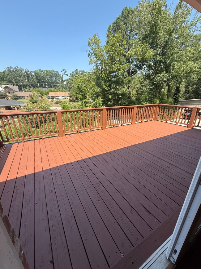 Building Photo - 147 Jewell Rd