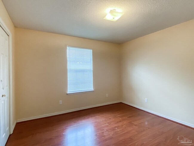 Building Photo - 9121 Sebring Dr