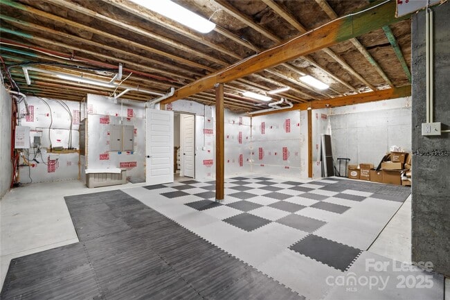 Building Photo - 124 Sisters Cove Ct