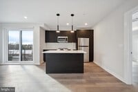 Building Photo - 3449 Scotts Ln