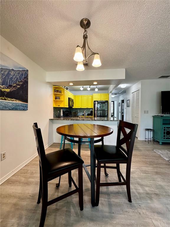 Building Photo - 3031 Quail Hollow St