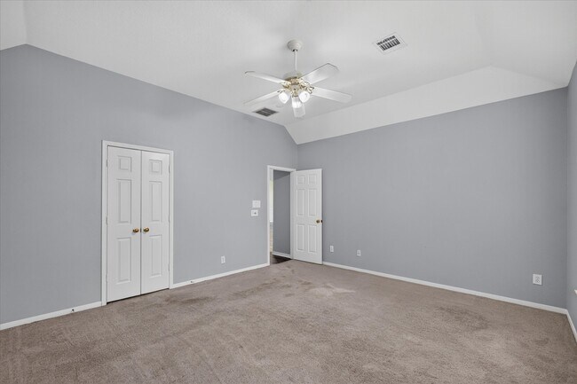 Building Photo - 26 Millport Dr